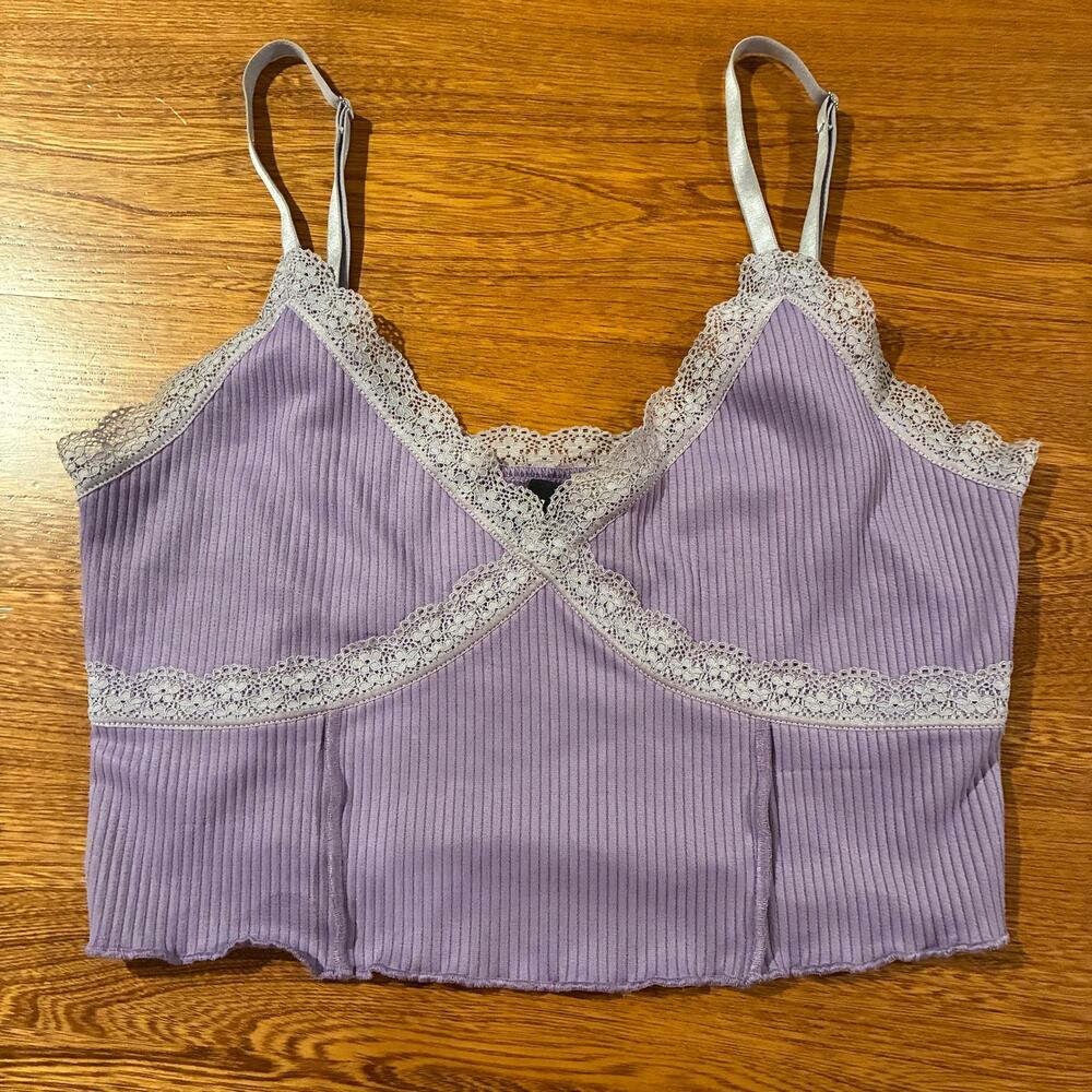 Divided Y2K Pastel Purple Ribbed Lace Trim Cami Crop Top M Lettuce Hem Coquette